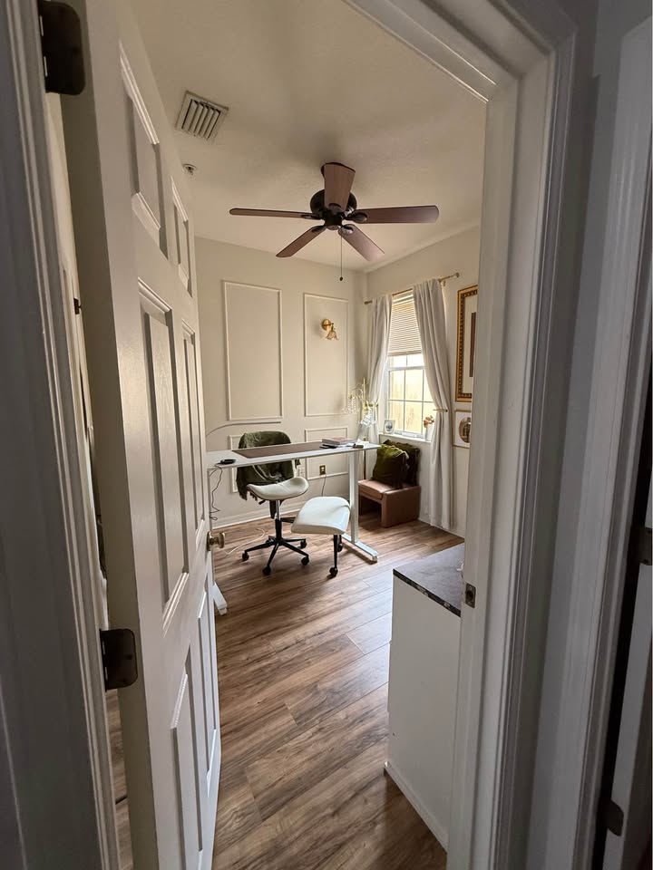 Second bedroom/office with lake view